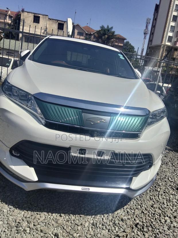 Toyota Harrier 2.0 2018 Pearl