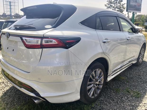 Toyota Harrier 2.0 2018 Pearl