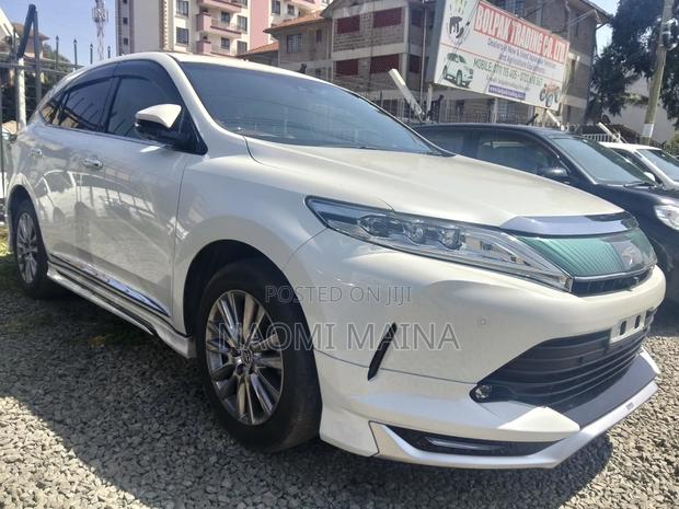 Toyota Harrier 2.0 2018 Pearl