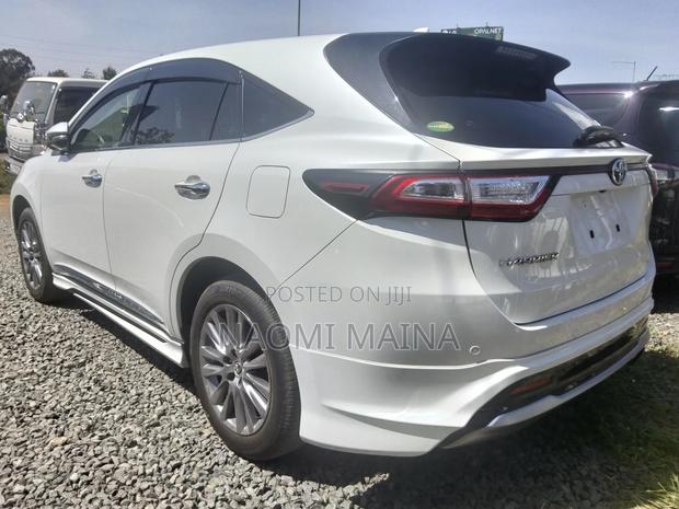 Toyota Harrier 2.0 2018 Pearl