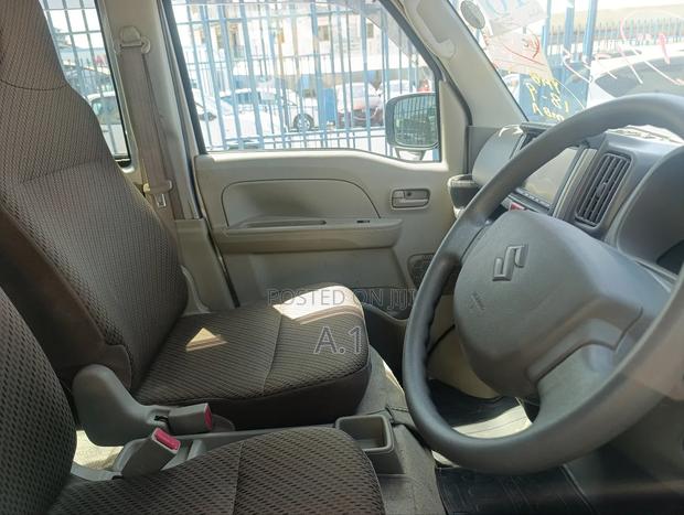 Suzuki Every Wagon 2018 Silver