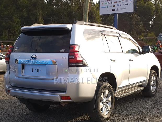 Toyota Land Cruiser Prado 2.8 2019 Silver