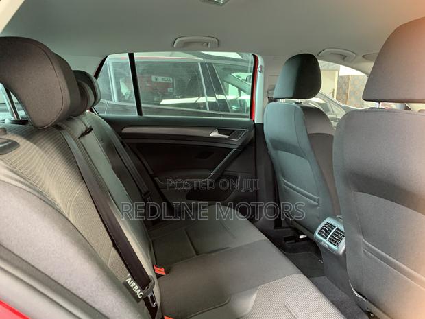 Volkswagen Golf TSI S FWD 2018 Red