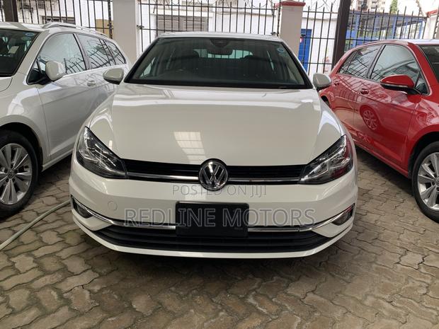 Volkswagen Golf TSI S FWD 2018 White