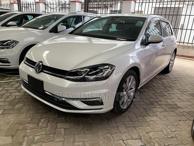 Volkswagen Golf TSI S FWD 2018 White
