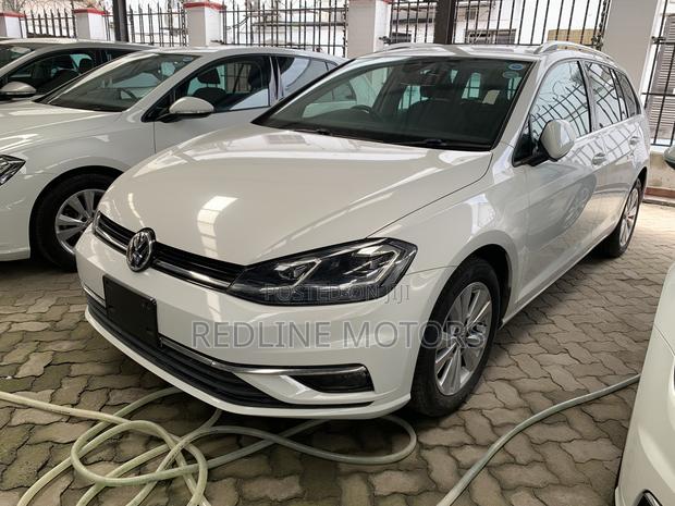 Volkswagen Golf Variant 2018 White