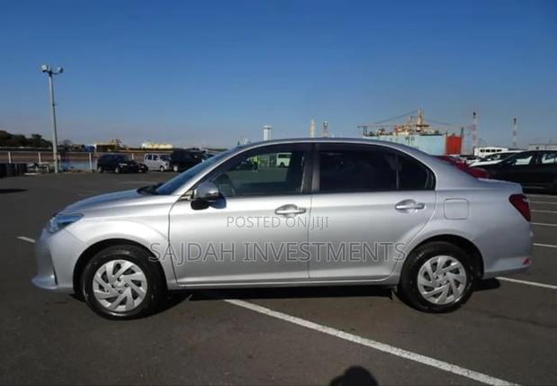 Toyota Axio 1.3 X 2WD 2018 Silver