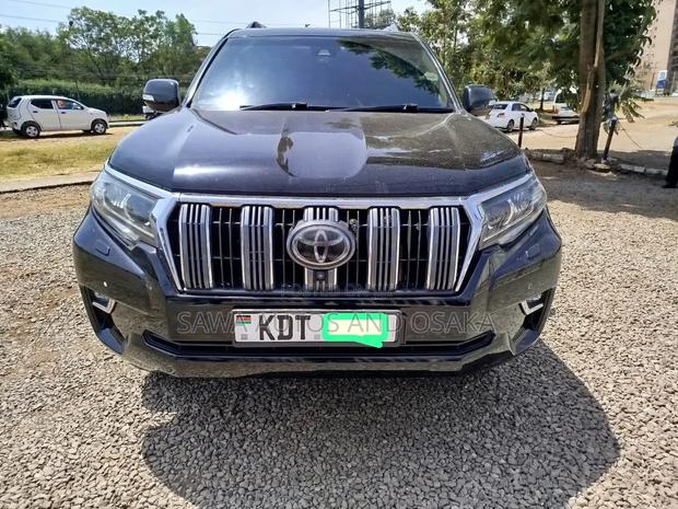 Toyota Land Cruiser Prado 2018 Matt Black