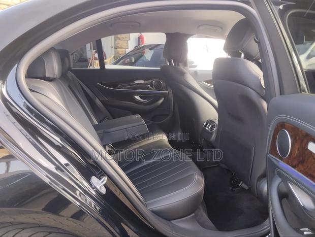 Mercedes-Benz E400 2018 Black