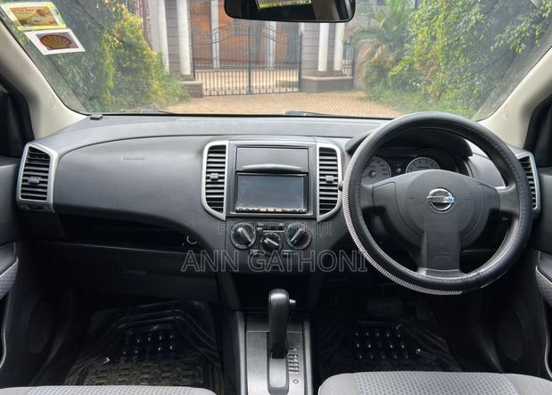 Nissan Wingroad 2014 Silver