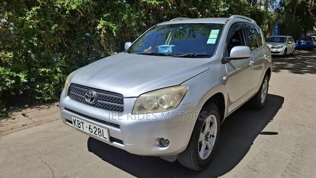 Toyota RAV4 2.0 VVT-i 2008 Silver