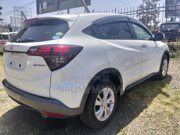 Honda Vezel 1.5 Hybrid 2WD 2018 White