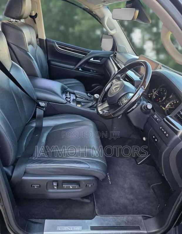 Lexus LX 2018 Gray