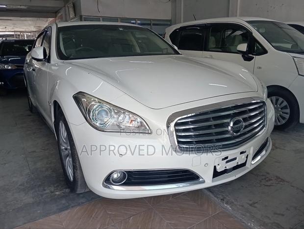 Nissan Cima 2019 White