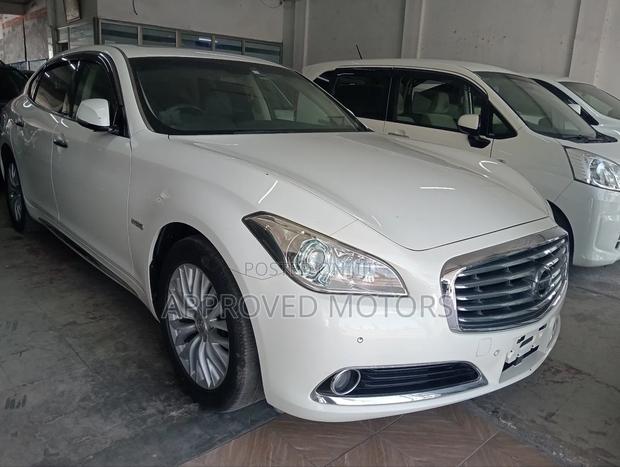 Nissan Cima 2019 White