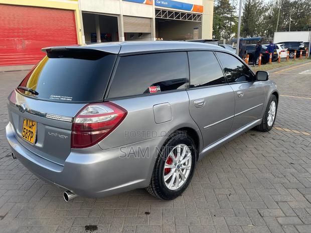 Subaru Legacy 2.5 2009 Gray