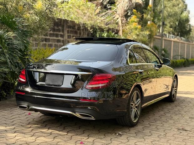 Mercedes-Benz E200 2020 Black