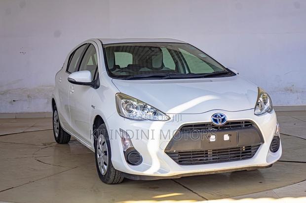 Toyota Aqua 2019 White