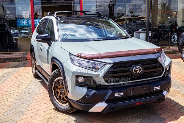 Toyota RAV4 2019 Green