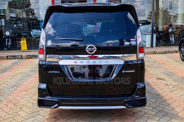 Nissan Serena 2019 Black