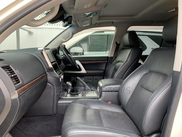 Toyota Land Cruiser 4.5 V8 TD 2018 White