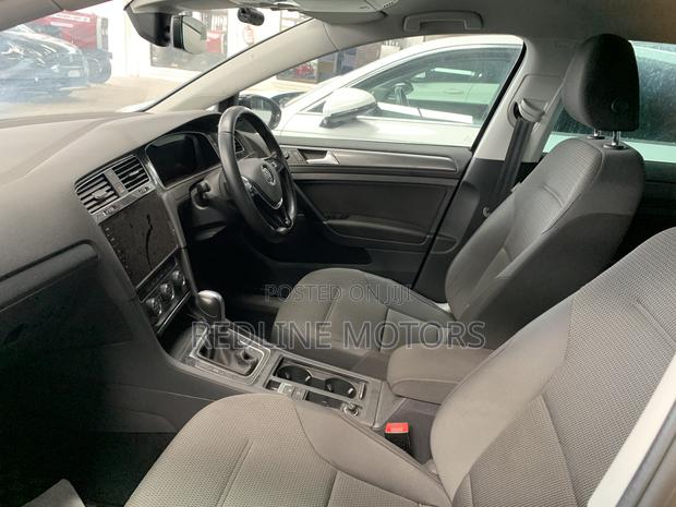 Volkswagen Golf TSI S FWD 2018 Black