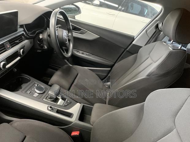 Audi A4 2.0T Tech Premium AWD quattro 2018 White