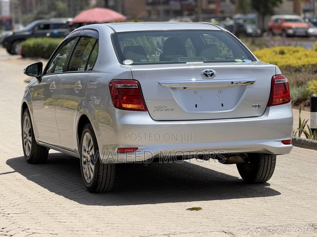 Toyota Axio 2019 Silver