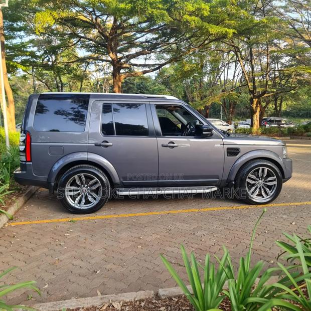 Land Rover Discovery 2016 Gray
