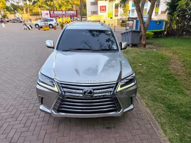 Lexus LX 570 AWD 2018 Gray