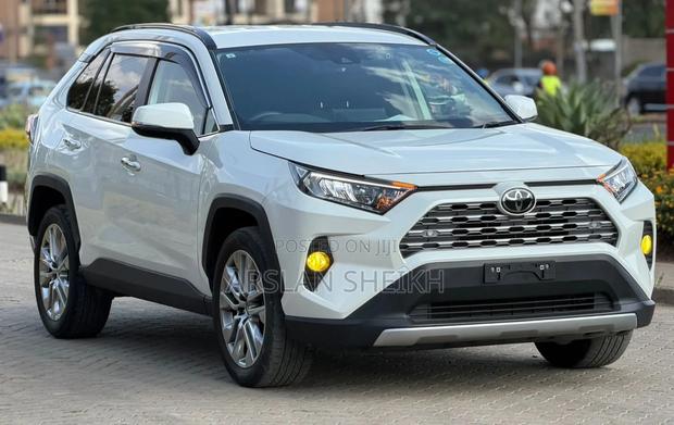 Toyota RAV4 2019 White