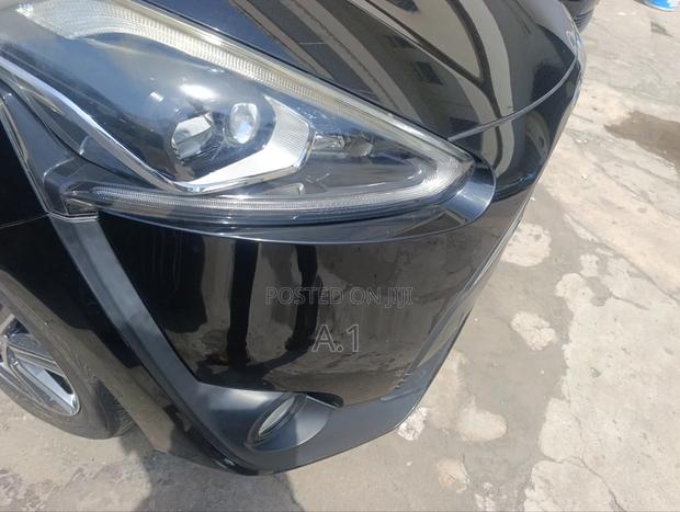 Toyota Sienta 1.5 Hybrid FWD 2019 Black