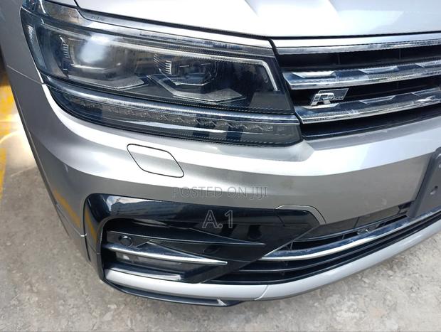 Volkswagen Tiguan 2019 Gray