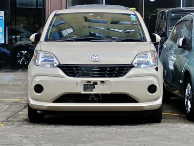 Toyota Passo 1.0 FWD 2018 Beige