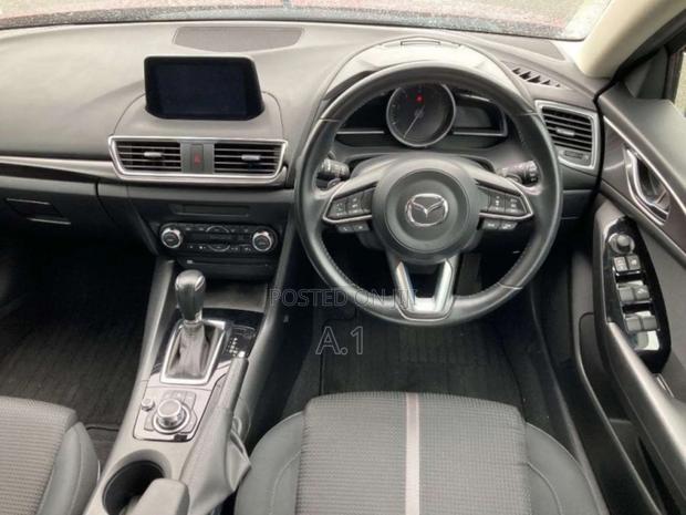 Mazda Axela 2018 Red