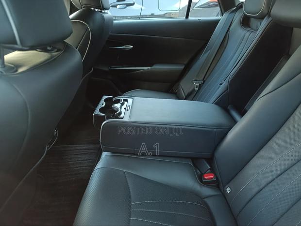 Toyota Crown 2019 White