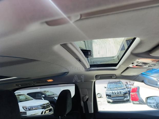 Toyota Vellfire 2019 White