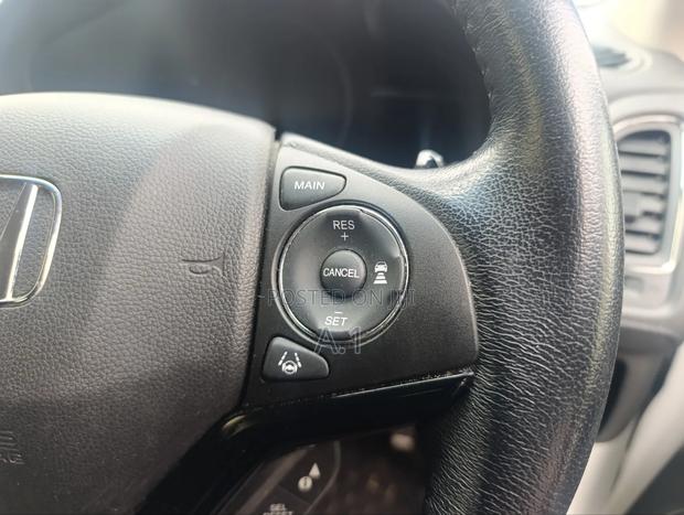 Honda Vezel 1.5 Hybrid 2WD 2019 Pearl