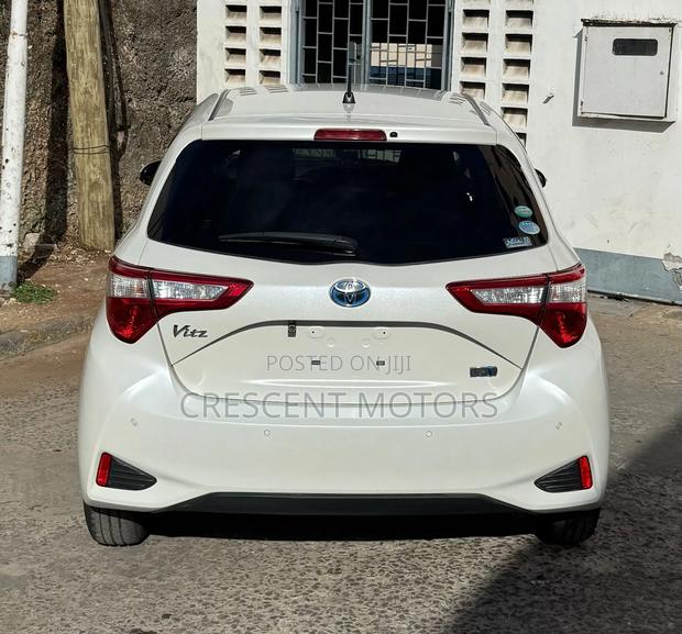 Toyota Vitz 2018 White