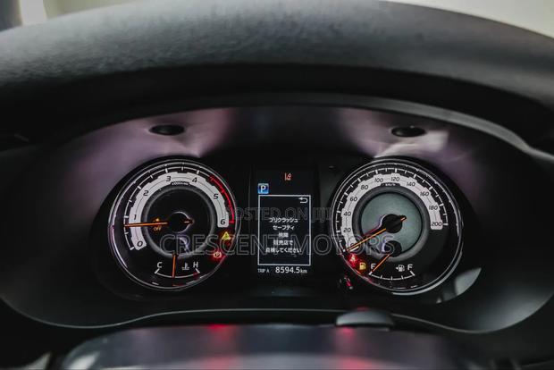 Toyota Hilux 2021 Blue