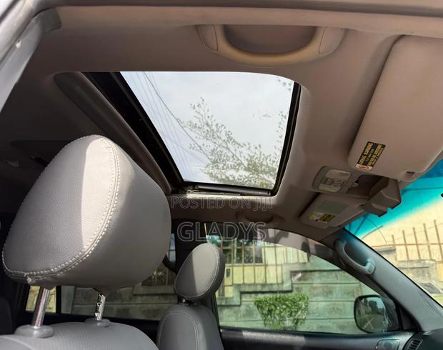 Toyota Land Cruiser Prado 2005 Silver