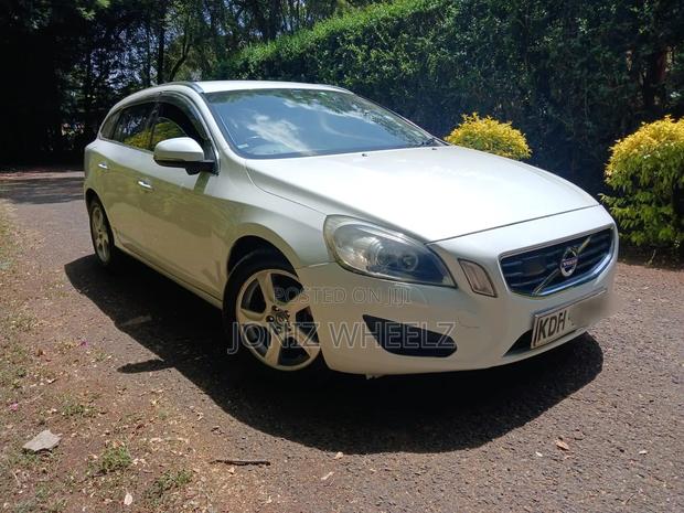 Volvo V60 2014 White