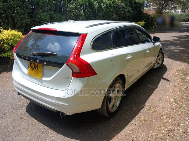 Volvo V60 2014 White