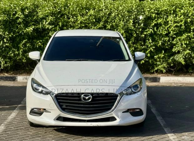 Mazda Axela 2018 White