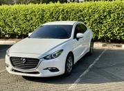 Mazda Axela 2018 White for sale