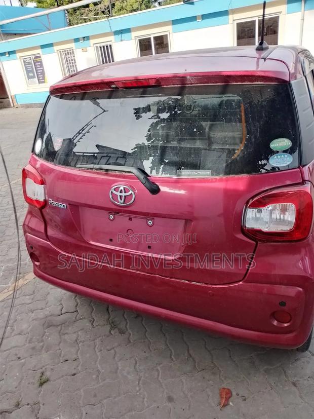 Toyota Passo 1.0 FWD 2019 Red