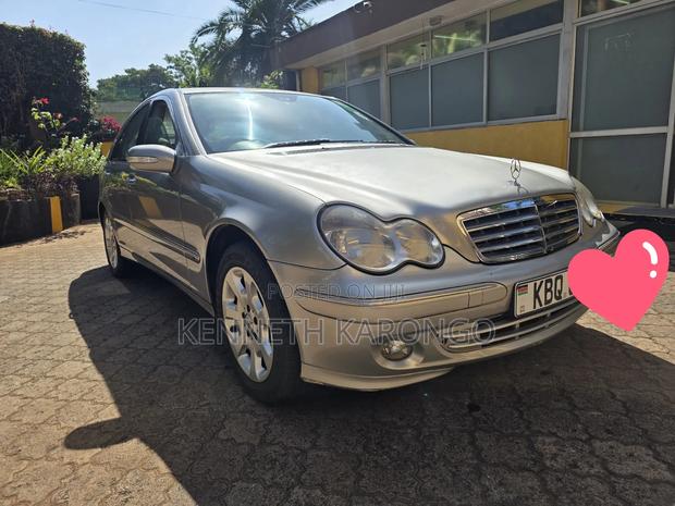 Mercedes-Benz C200 2024 Silver