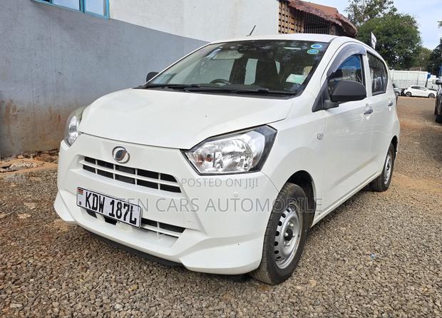 Daihatsu Mira 2019 White