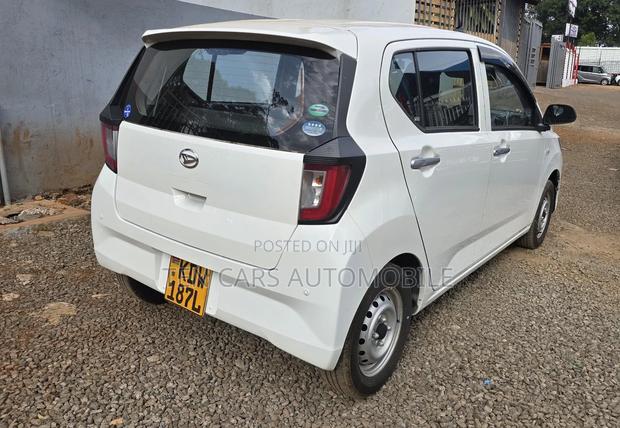 Daihatsu Mira 2019 White