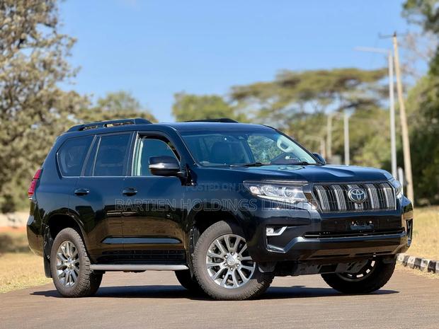 Toyota Land Cruiser Prado 2.8 2019 Black